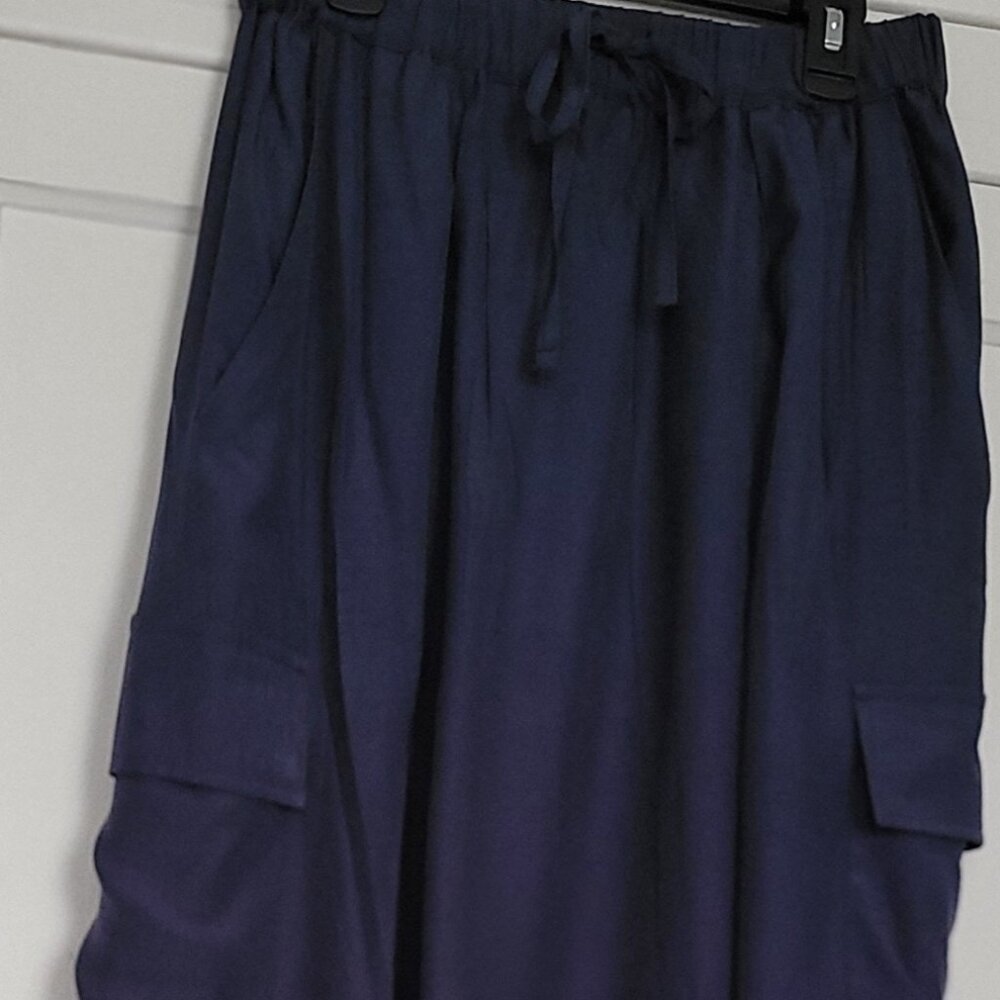 Navy blue Halogen cargo maxi skirt size small. Excellent condition.